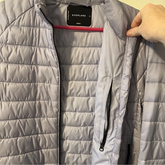Everlane Renew lightweight puffer - Picture 3 of 4